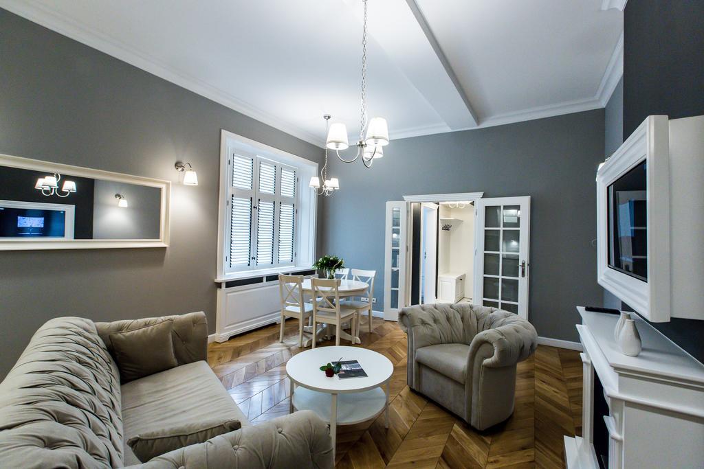 Poznanska Metro Centrum Apartment Варшава Экстерьер фото
